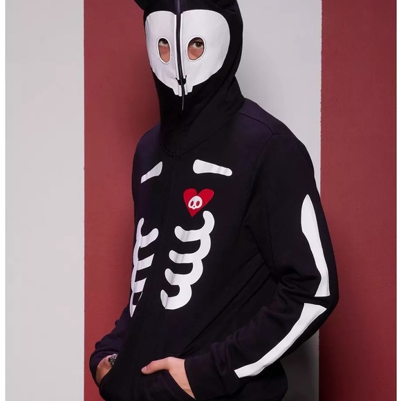 🧿NWT☠️SKELETON 👻 SKULL🦴BONES 🐈⬛💀FACE MASK HOODED ZIP UP 🕸️FACE🕷️JACKET🦇Large - Picture 6 of 10
